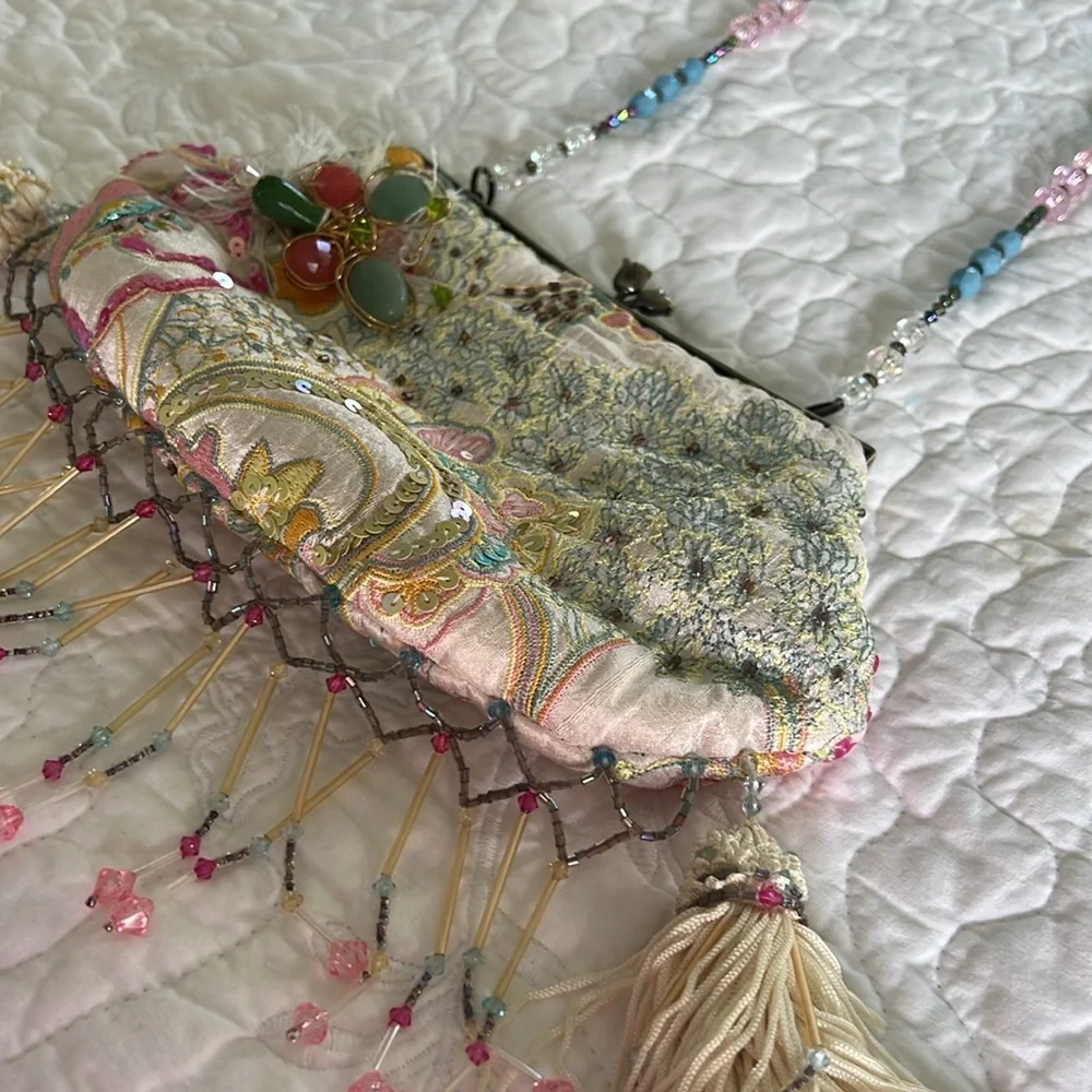 Vintage Mary Frances Designer Hand Stitched Purse. One of a kind. Never used. - Picture 5 of 11